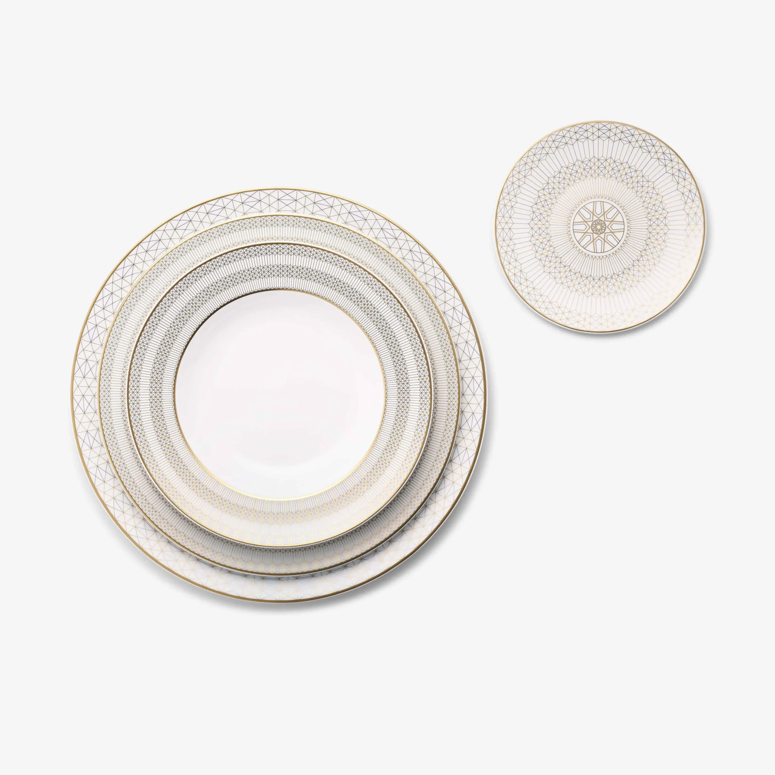 Arcadia Gold & Platinum Bread Plate